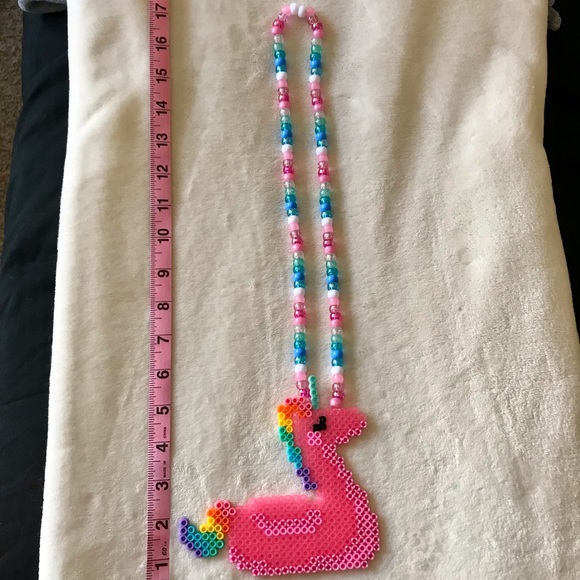 Pink Princess Pool Floatie necklace - Picture 4 of 4